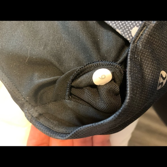 LULULEMON black and white polkadot sports bra - Picture 4 of 4
